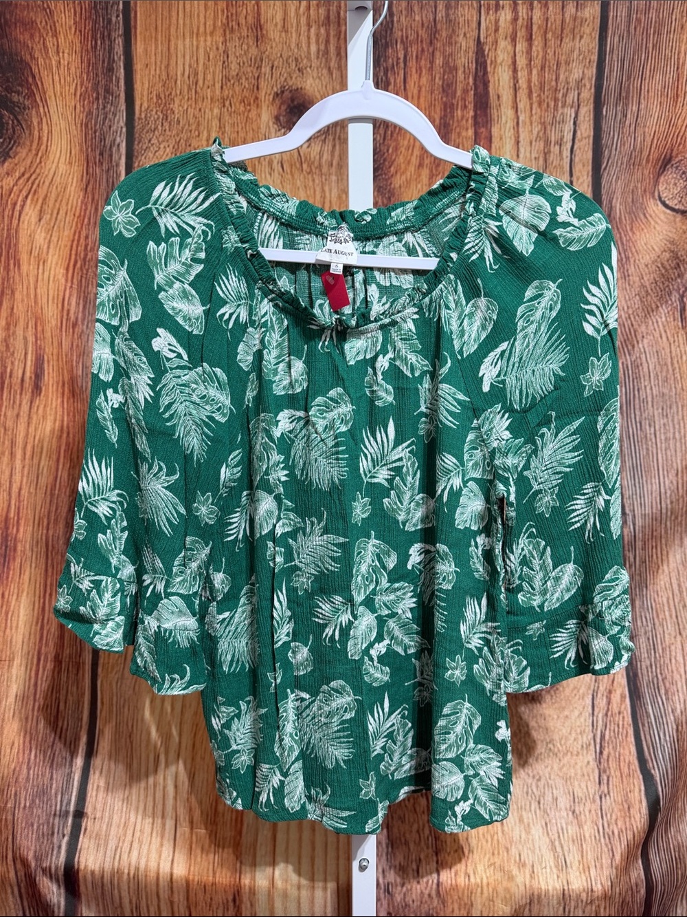 🚨(4/$10) Late August Bell Sleeve Blouse Size S